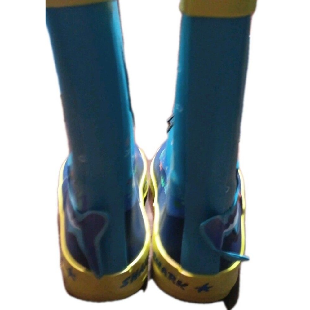 Meahyn Kids Shark Chase Rain Boots Yellow Size 10 - Picture 5 of 5